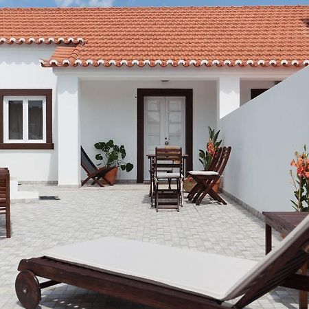 Azenhas Do Mar Roadside House Villa Коларес Екстериор снимка