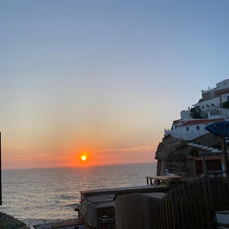 Azenhas Do Mar Roadside House Villa Коларес Екстериор снимка