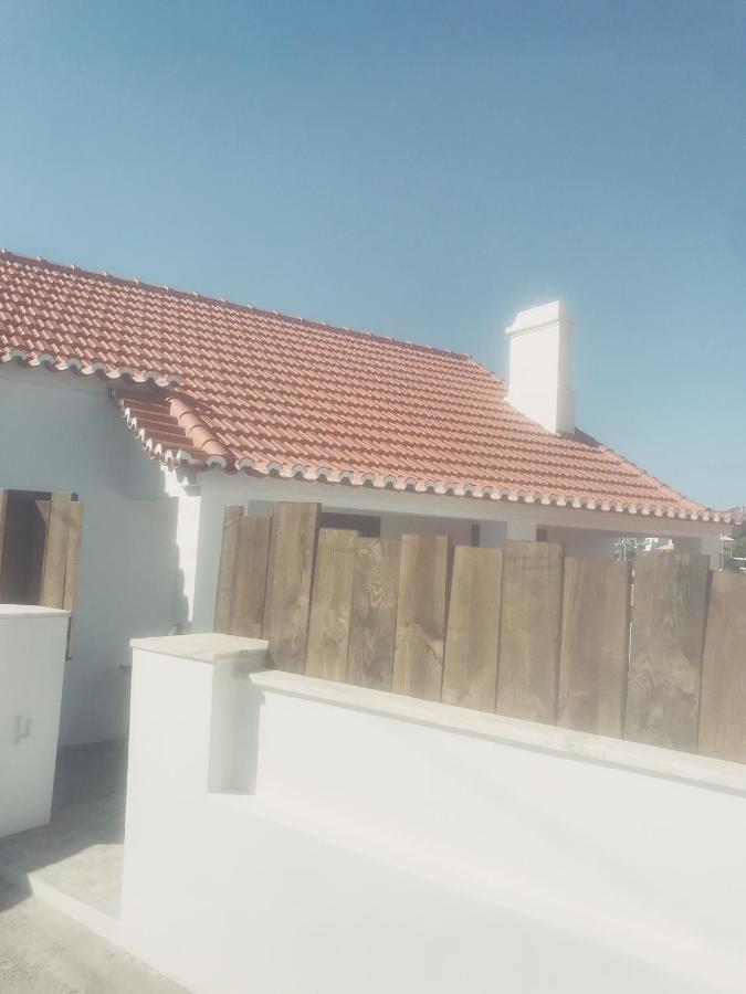 Azenhas Do Mar Roadside House Villa Коларес Екстериор снимка