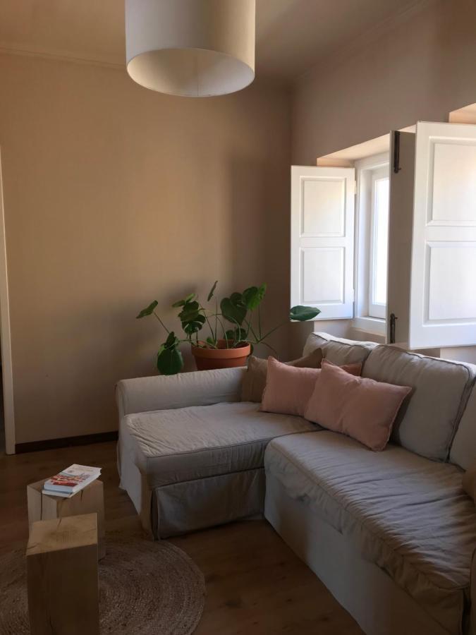 Azenhas Do Mar Roadside House Villa Коларес Екстериор снимка