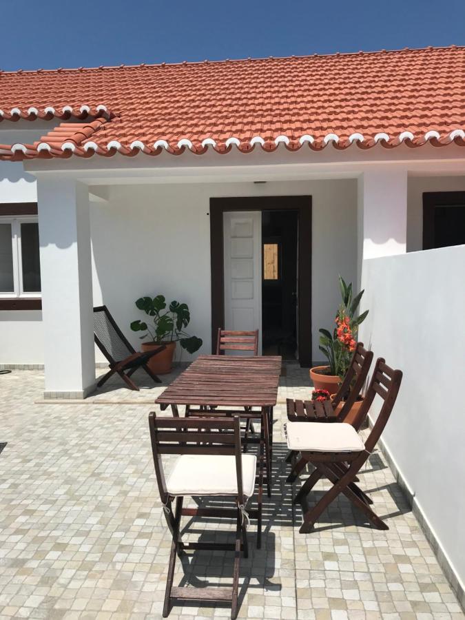 Azenhas Do Mar Roadside House Villa Коларес Екстериор снимка