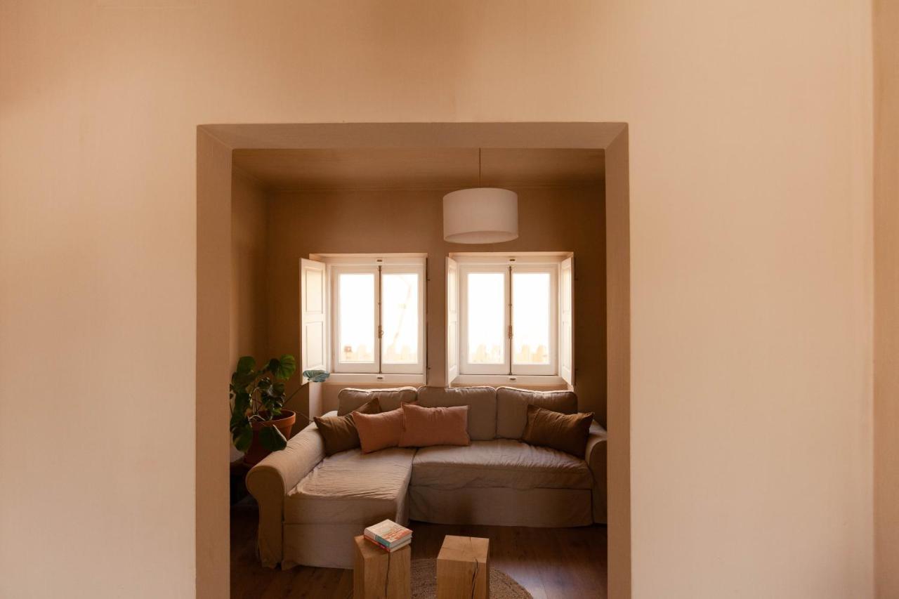 Azenhas Do Mar Roadside House Villa Коларес Екстериор снимка