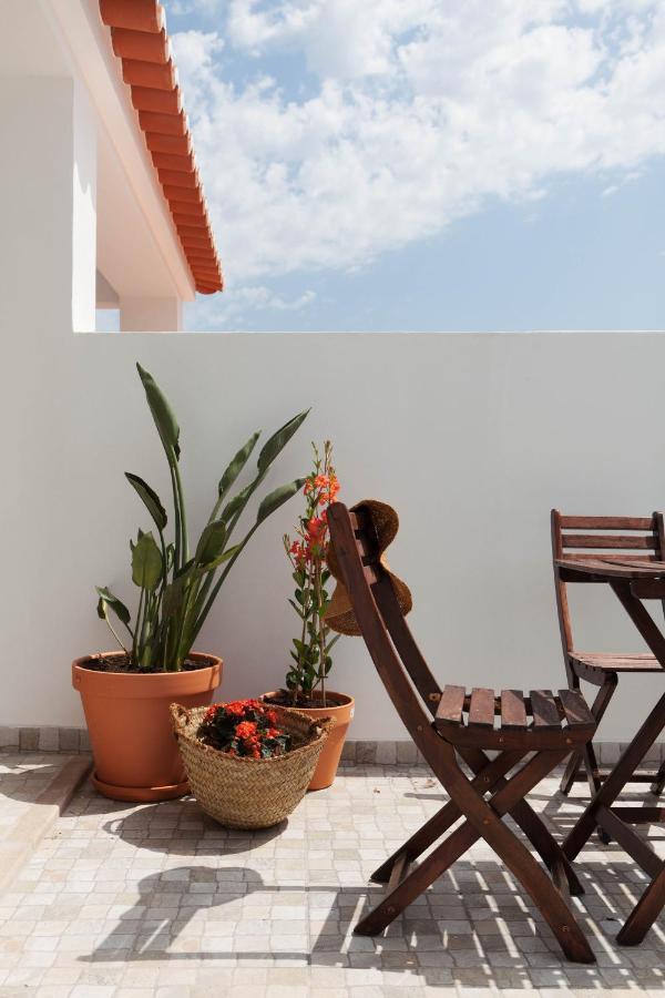Azenhas Do Mar Roadside House Villa Коларес Екстериор снимка