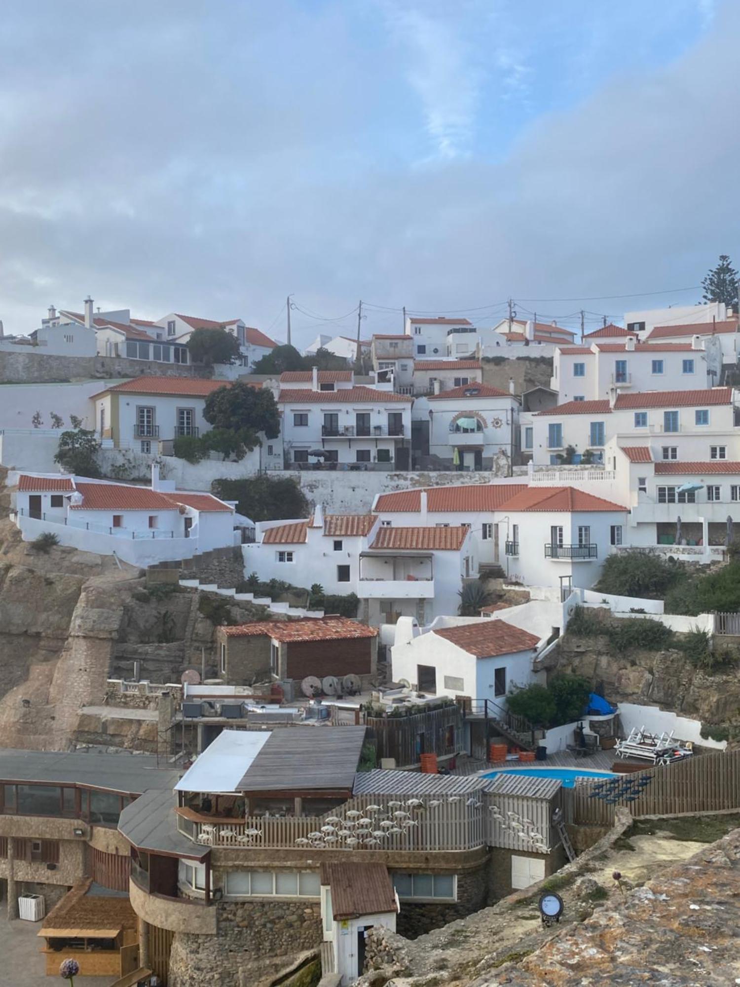 Azenhas Do Mar Roadside House Villa Коларес Екстериор снимка